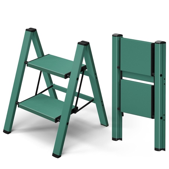 2 Step Ladder,Aluminum Lightweight Folding 2 Step Stool Anti-Slip Wide Pedal - Picture 1 of 6